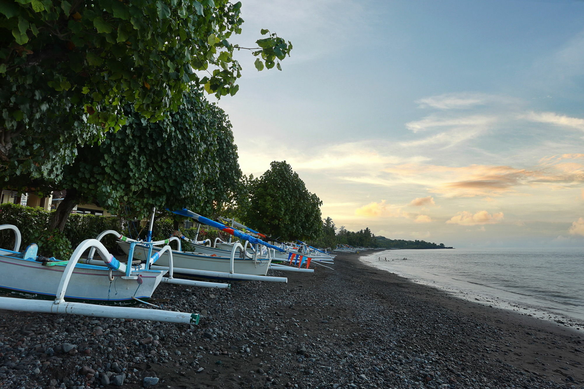 อากาซา วิลลา ตูลัมเบน Hotel ทูลัมเบน ภายนอก รูปภาพ