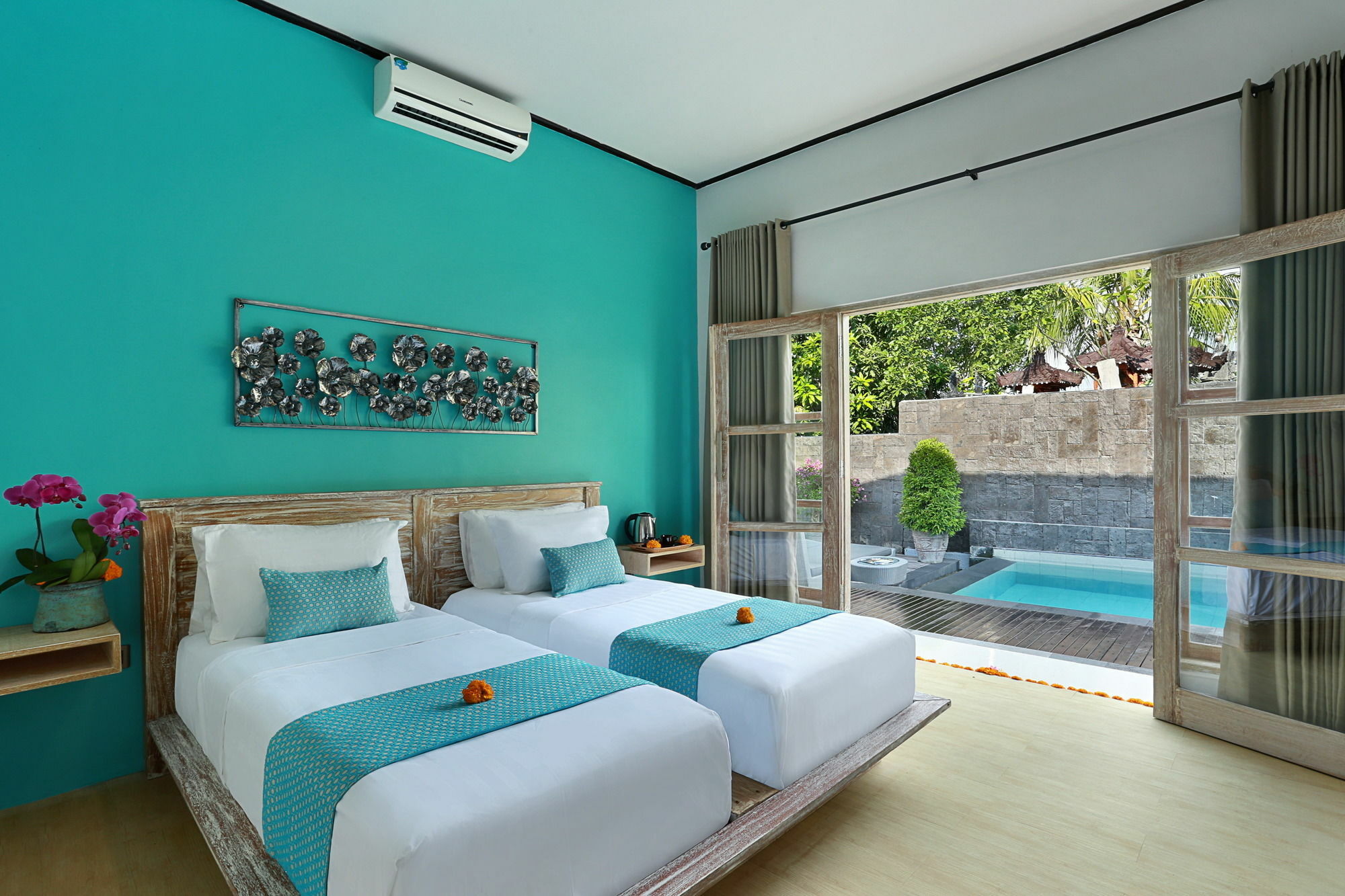 อากาซา วิลลา ตูลัมเบน Hotel ทูลัมเบน ภายนอก รูปภาพ